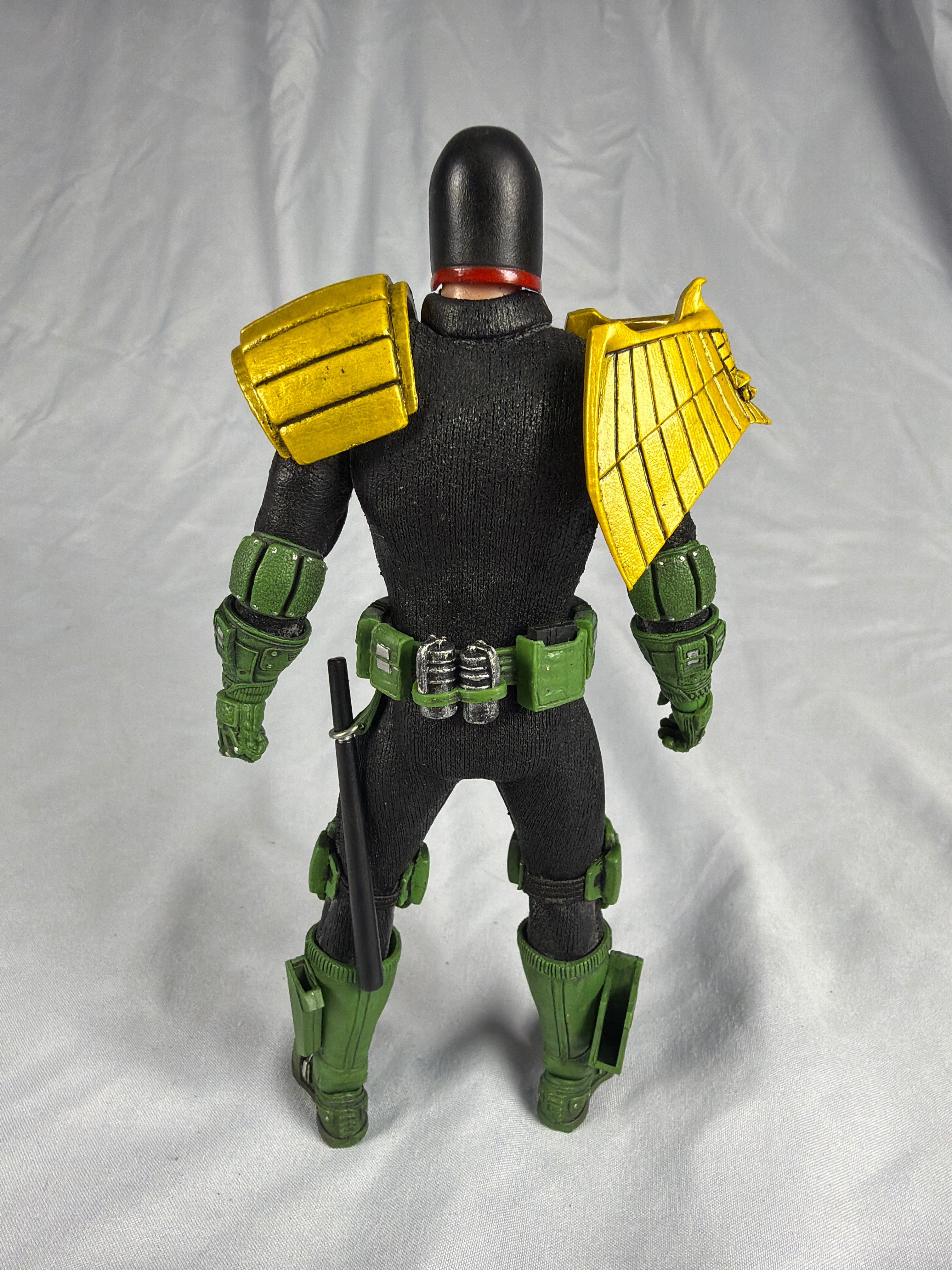 Mezco 1:12 Judge Dredd Dark Blue 6” Figure Loose Incomplete