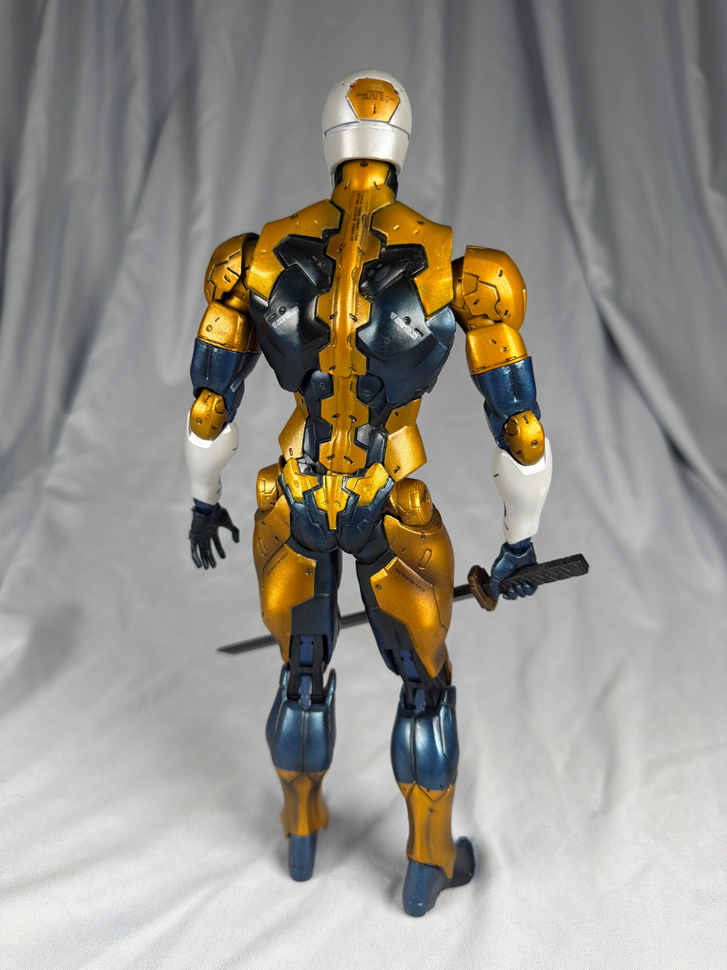 Play Arts Kai Metal Gear Solid Cyborg Ninja 10” Figure Complete Loose