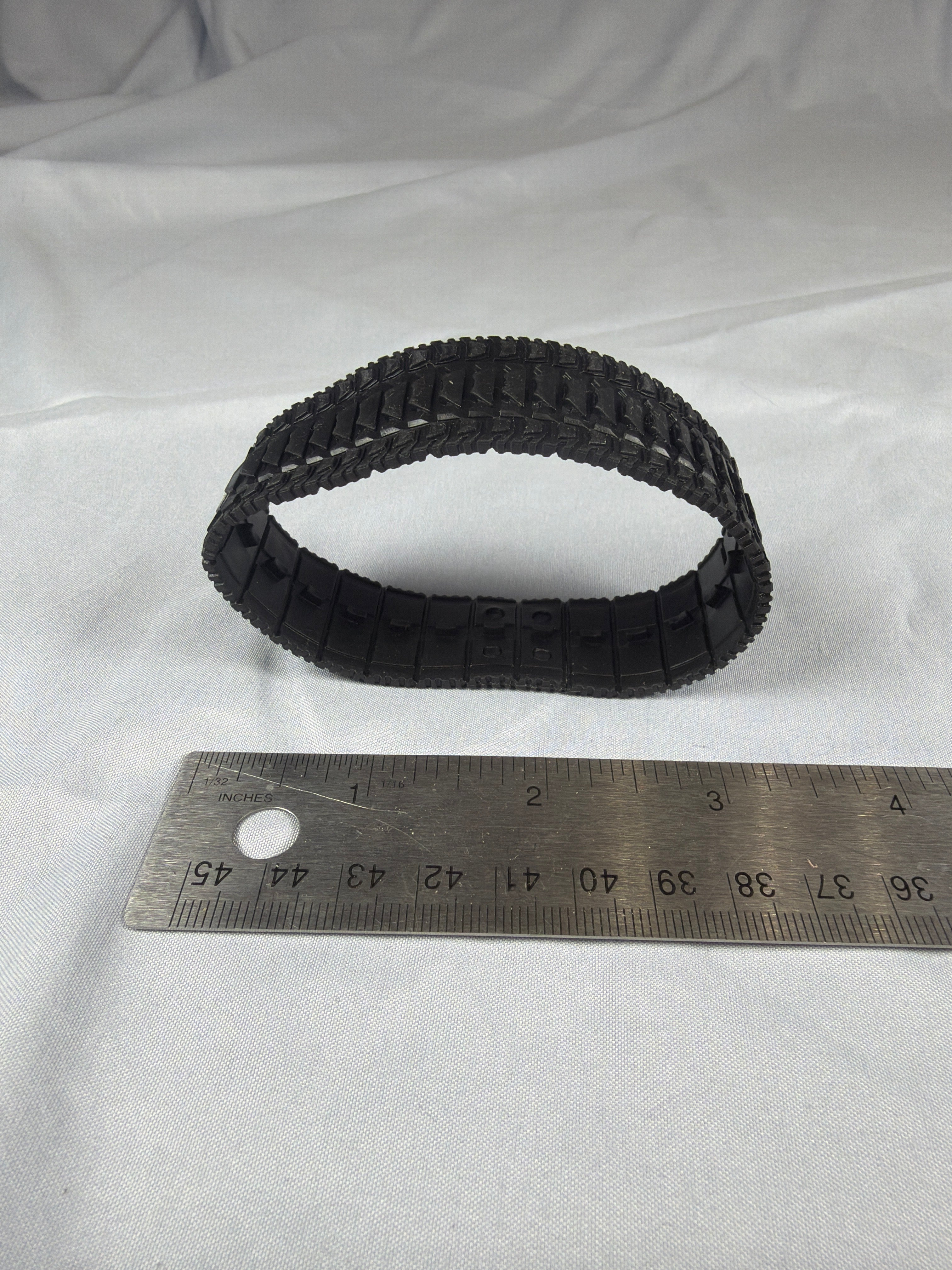 AM18558F Black Rubber Tread from Set 97381 UNSC Elephant Troop Carrier