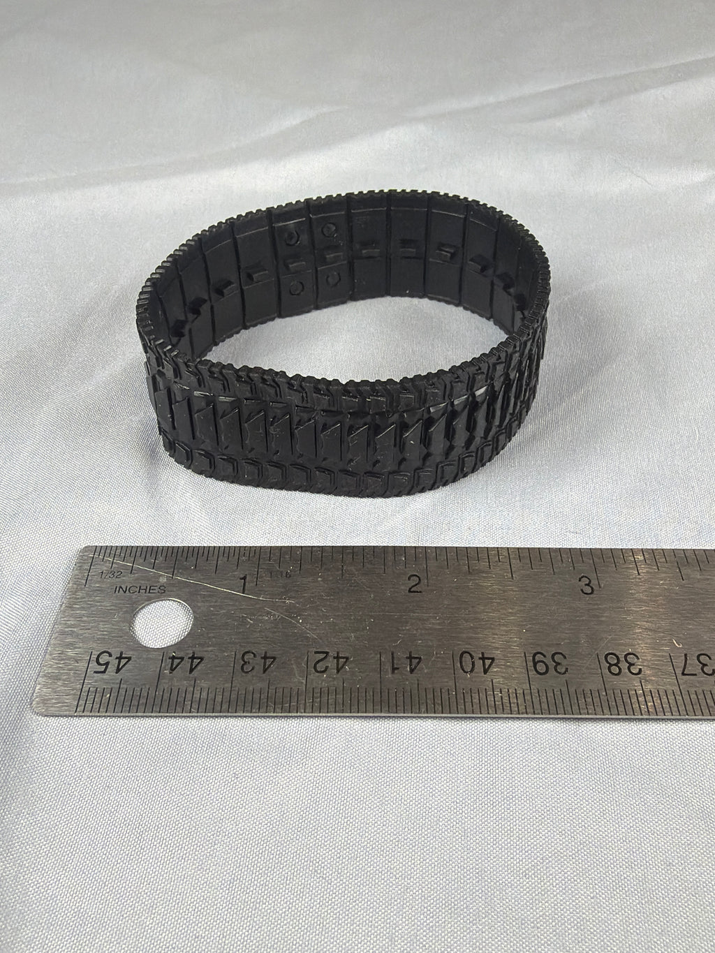 AM18558F Black Rubber Tread from Set 97381 UNSC Elephant Troop Carrier